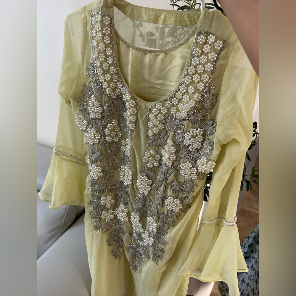 Pakistani heavy suits